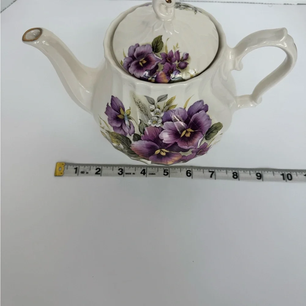 Vintage Crown Windsor Floral Teapot – Purple Pansy Design, Gold Trim (Romania - Picture 7 of 10
